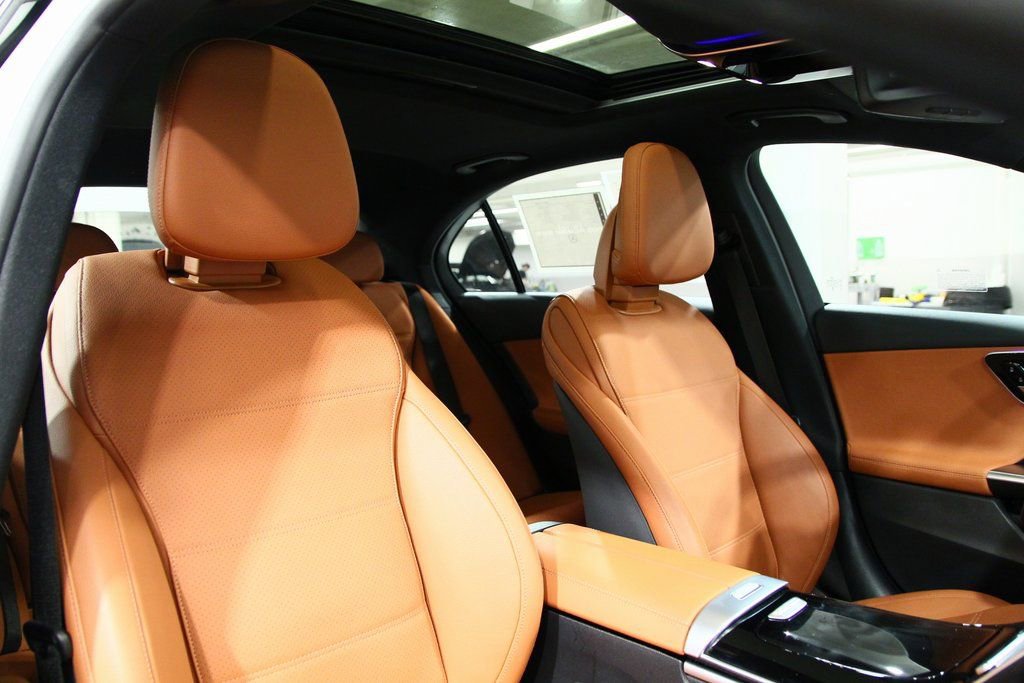 Certified 2025 Mercedes-Benz C 300 4MATIC Sedan image 23