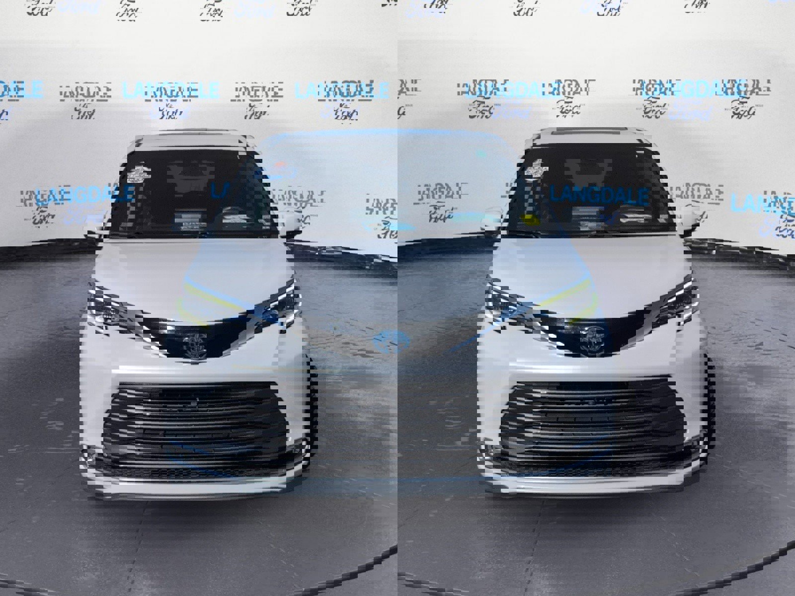 Used 2022 Toyota Sienna Platinum image 12