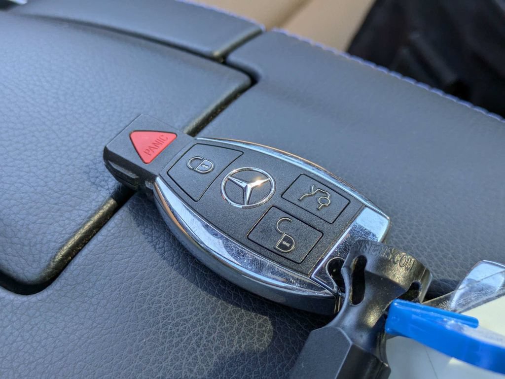 Used 2017 Mercedes-Benz E 400 4MATIC Coupe image 28