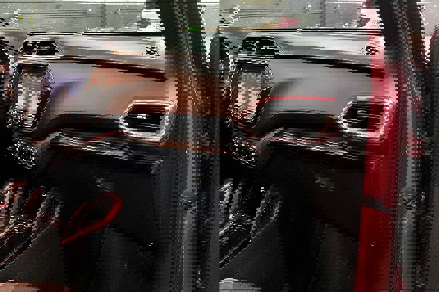 Used 2022 Chevrolet TrailBlazer RS w/ Sun and Liftgate Package image 18