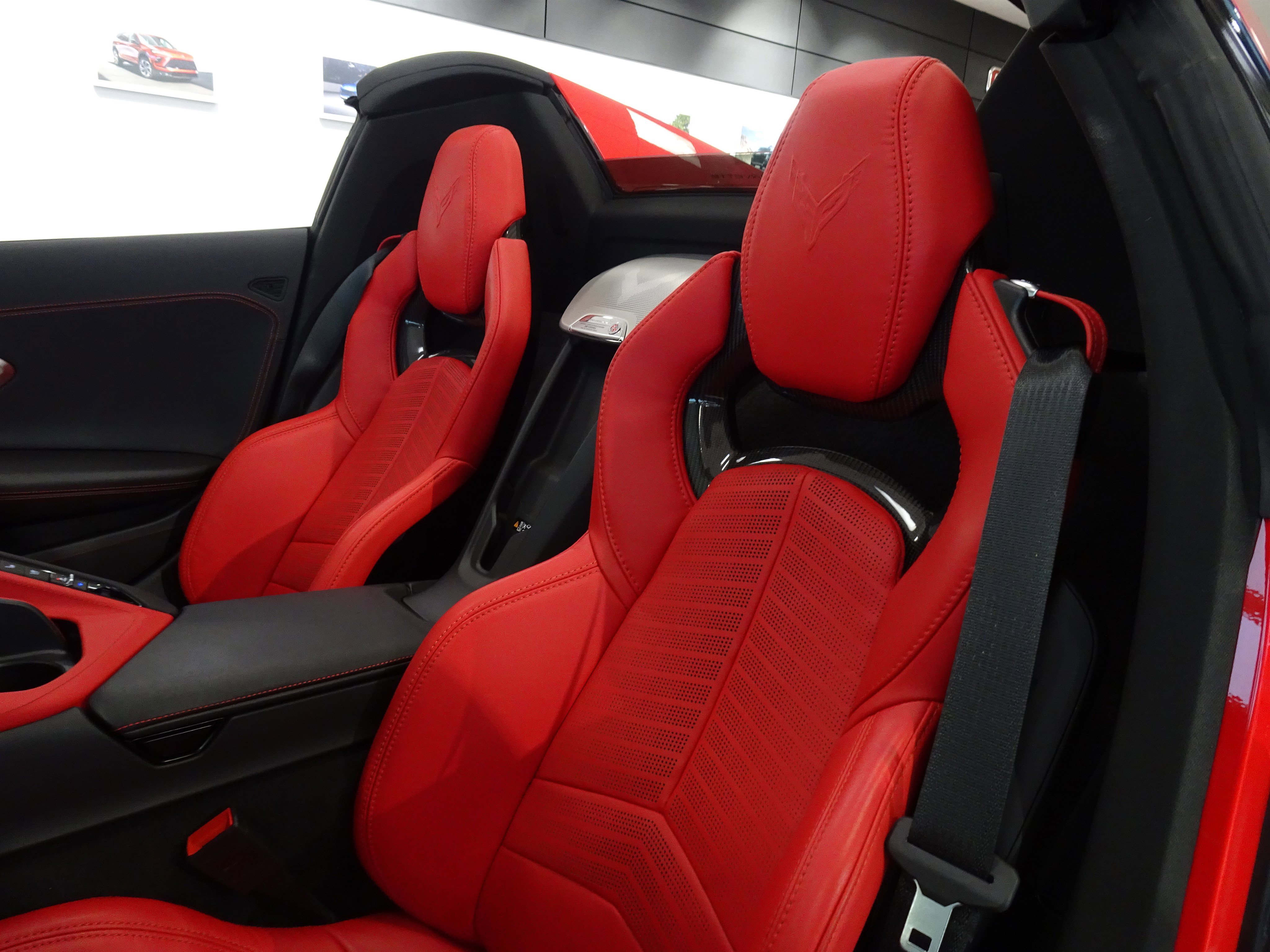 Used 2024 Chevrolet Corvette Stingray Preferred Conv image 17