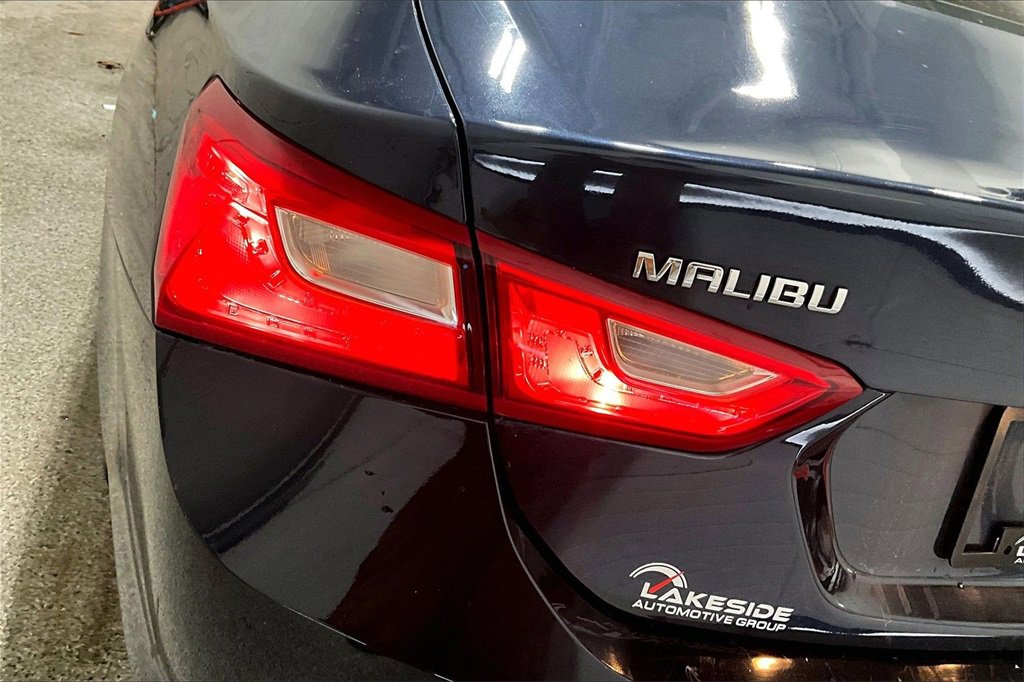 Used 2016 Chevrolet Malibu LT image 23