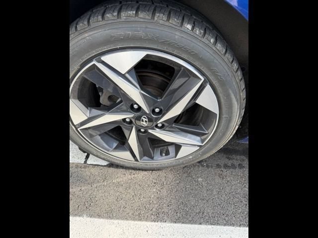 Used 2023 Hyundai Elantra SEL w/ Convenience Package FWD image 14