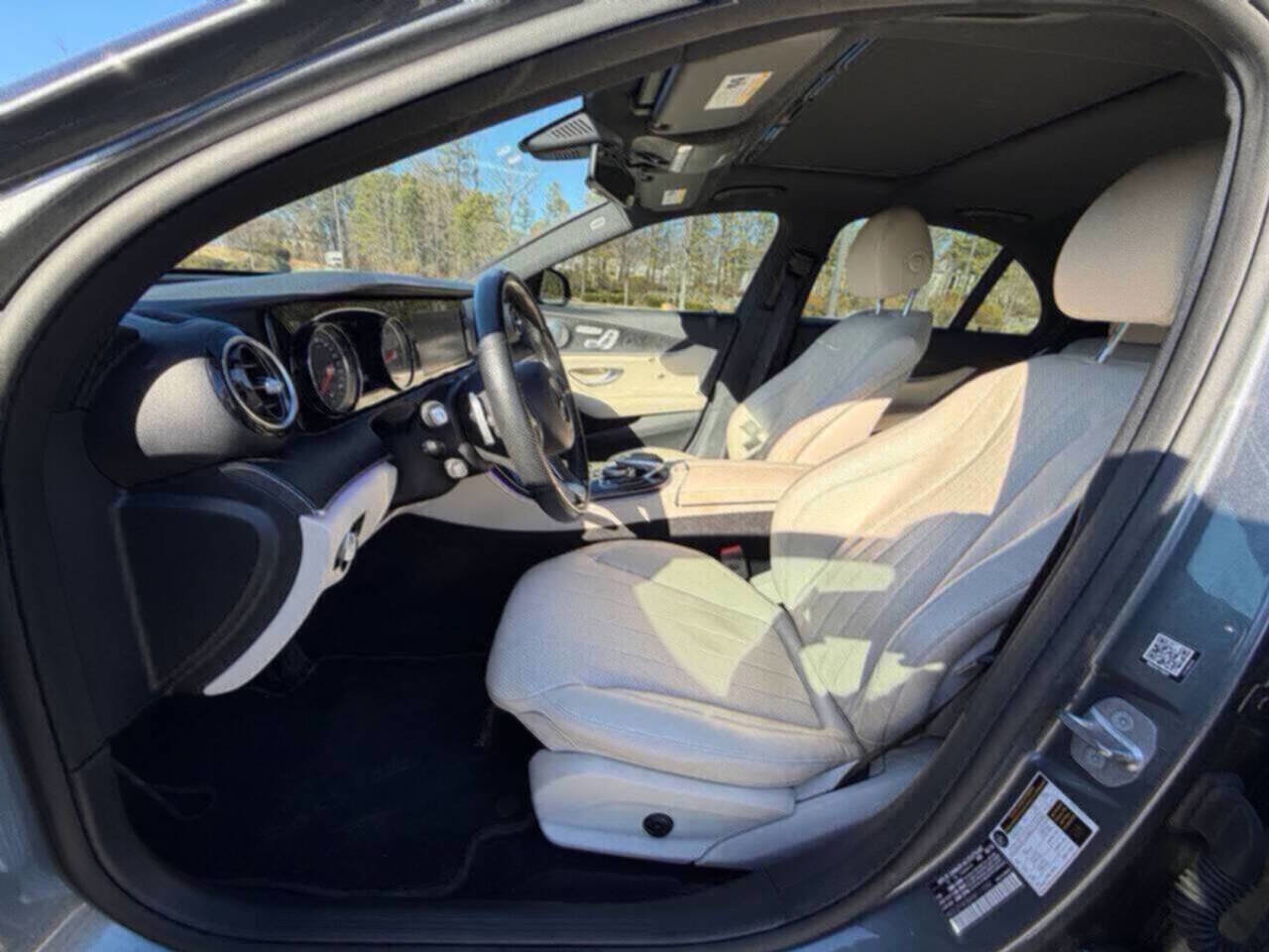 Used 2017 Mercedes-Benz E 300 4MATIC image 10