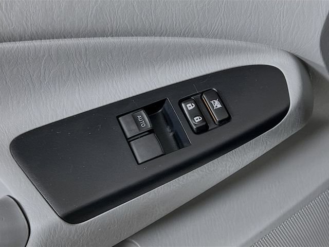 Used 2013 Toyota Tacoma 2WD Access Cab w/ Convenience Pkg image 9