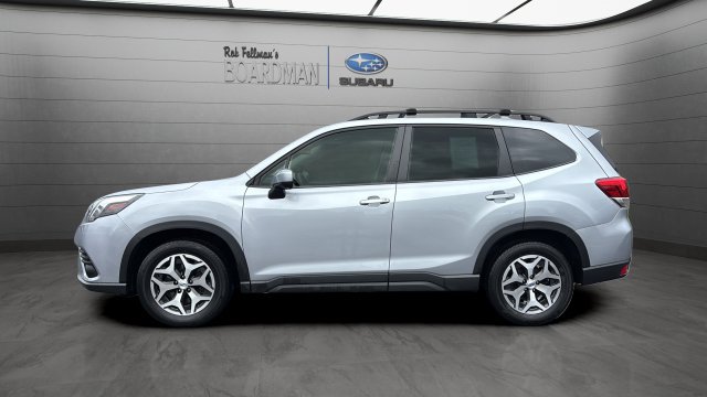 Used 2023 Subaru Forester Premium AWD/4WD image 9