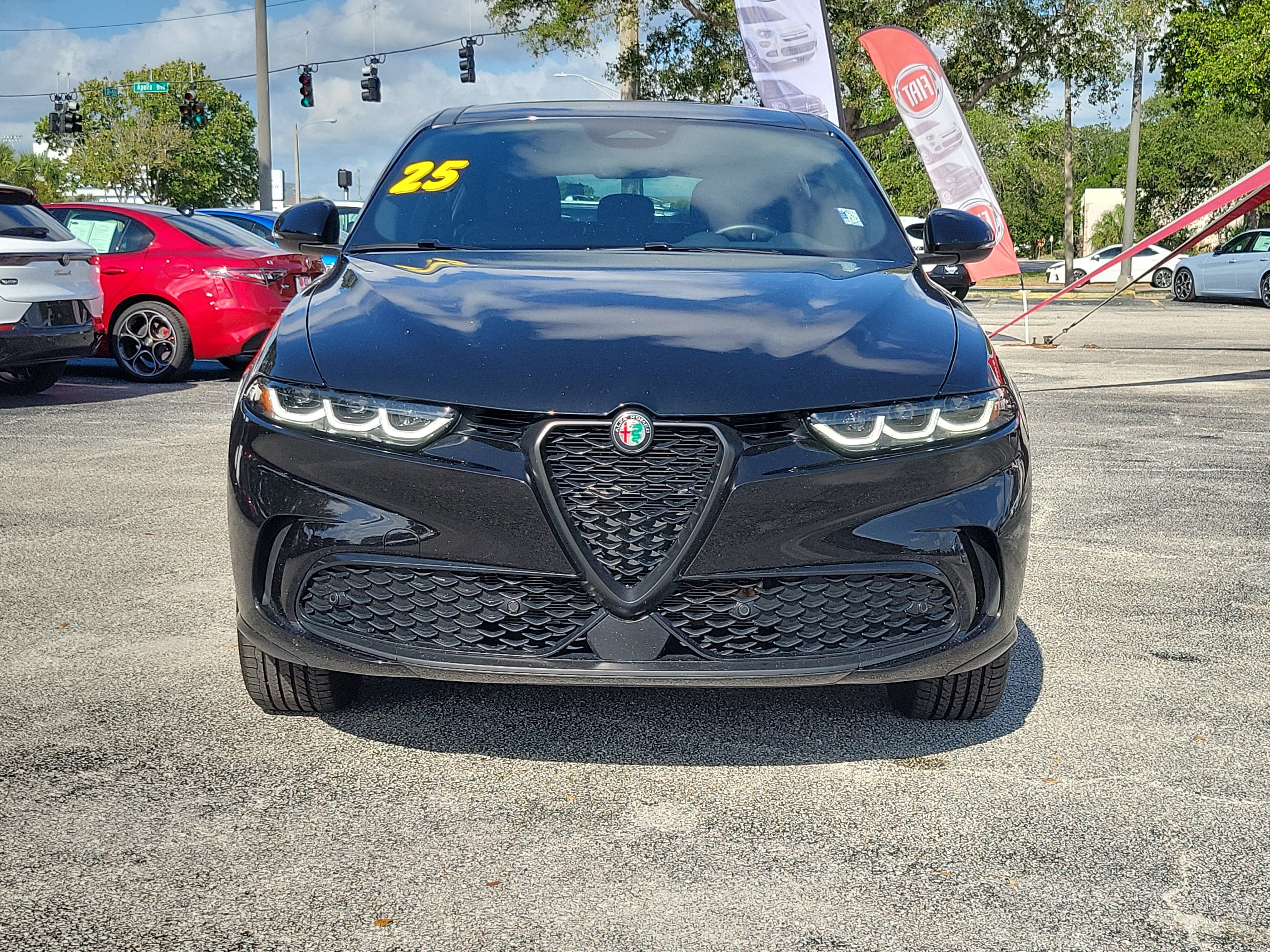 Used 2025 Alfa Romeo Tonale AWD/4WD image 2
