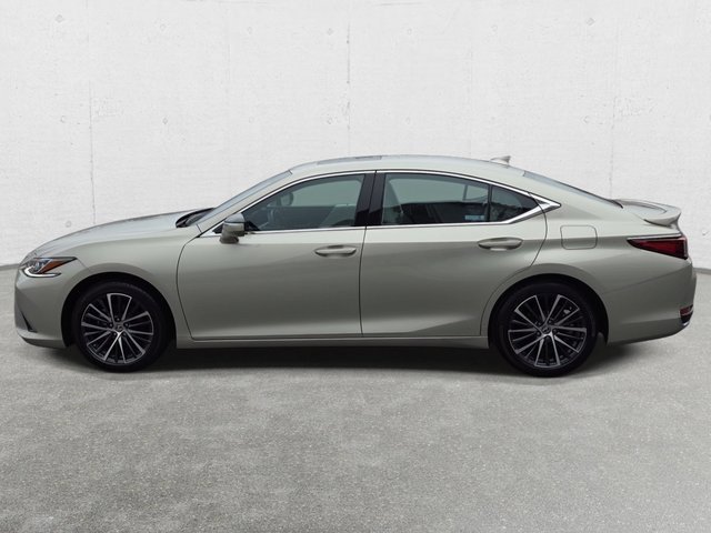 Certified 2025 Lexus ES 300h w/ Premium Package image 8
