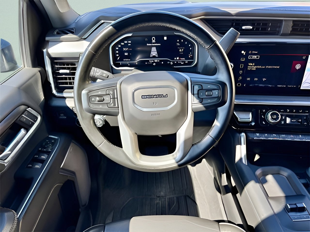 Used 2024 GMC Sierra 2500 Denali w/ Technology Package image 28