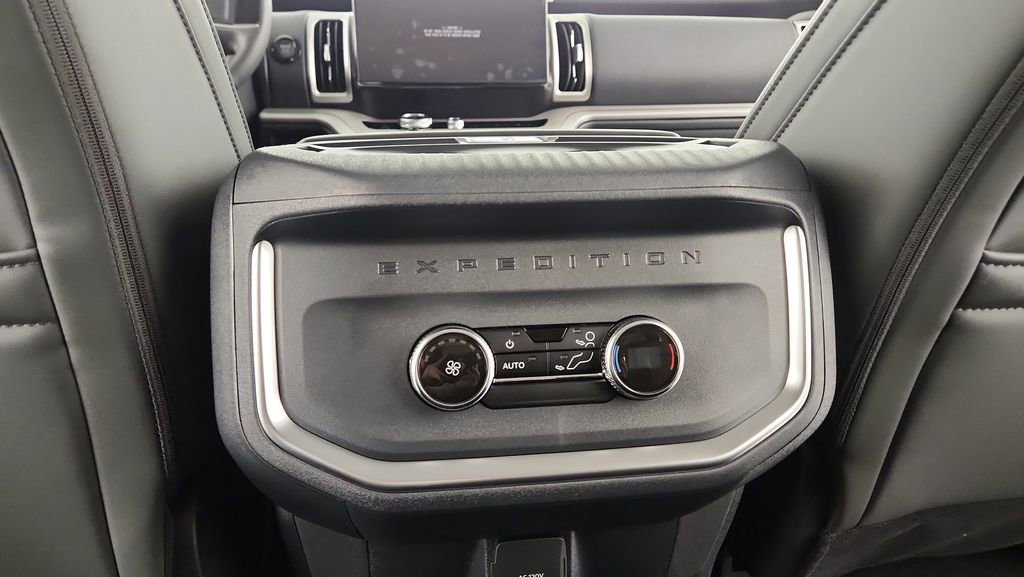 New 2026 Ford Expedition Max Active image 25