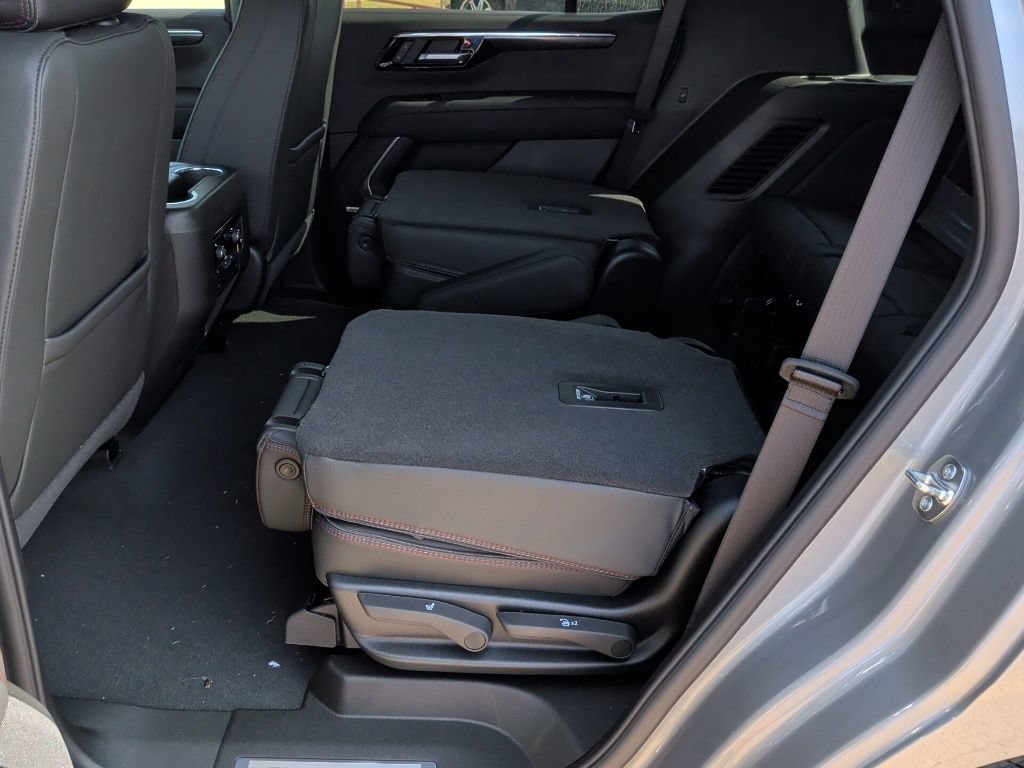 New 2026 Chevrolet Tahoe RST w/ Comfort Package RWD image 39