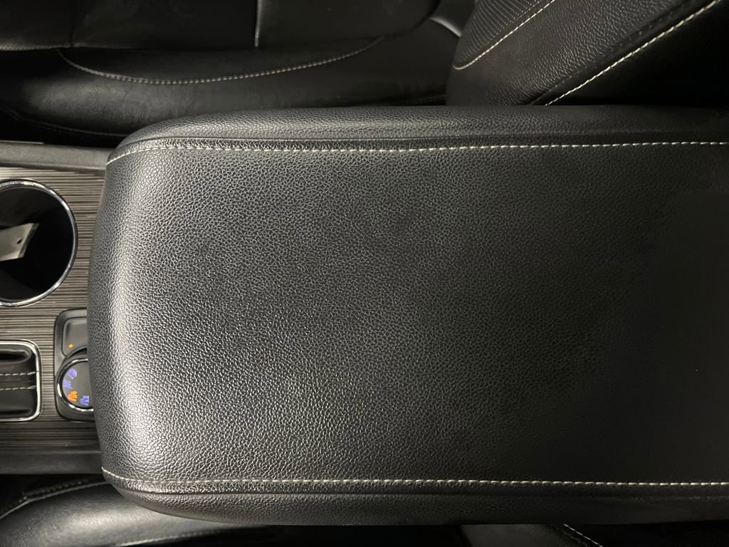 Certified 2018 GMC Acadia SLT image 27