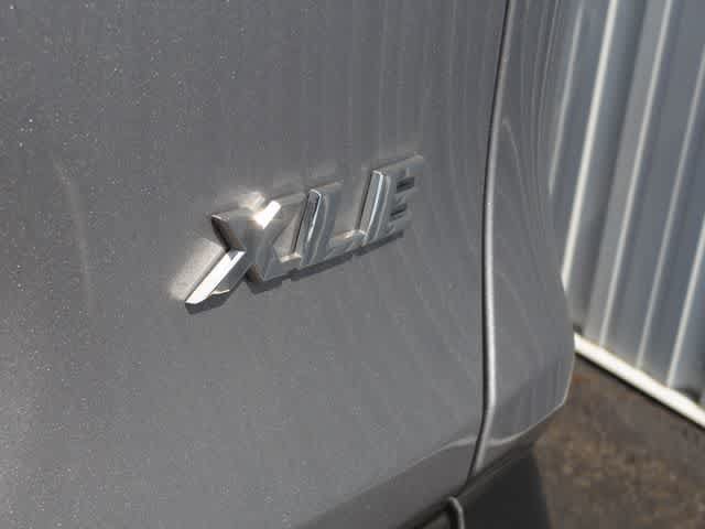 Certified 2025 Toyota RAV4 XLE FWD image 33