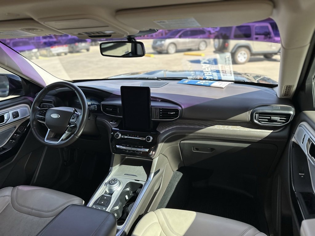 Used 2021 Ford Explorer Platinum w/ Equipment Group 601A image 16