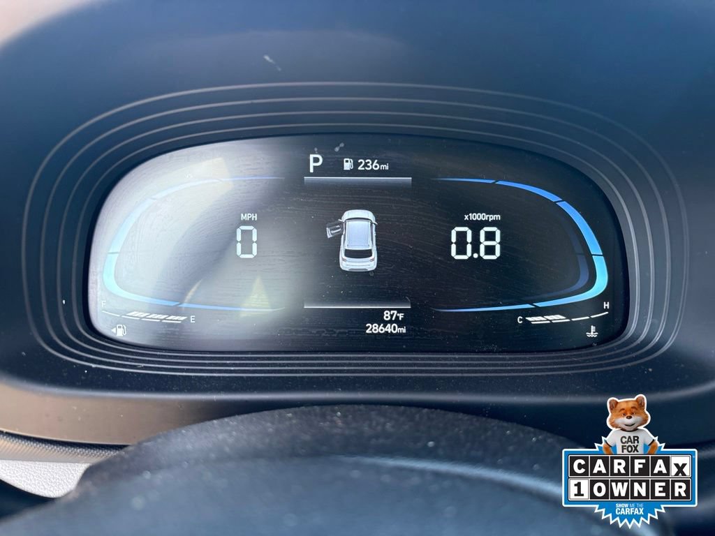 Used 2025 Hyundai Venue SEL FWD image 1