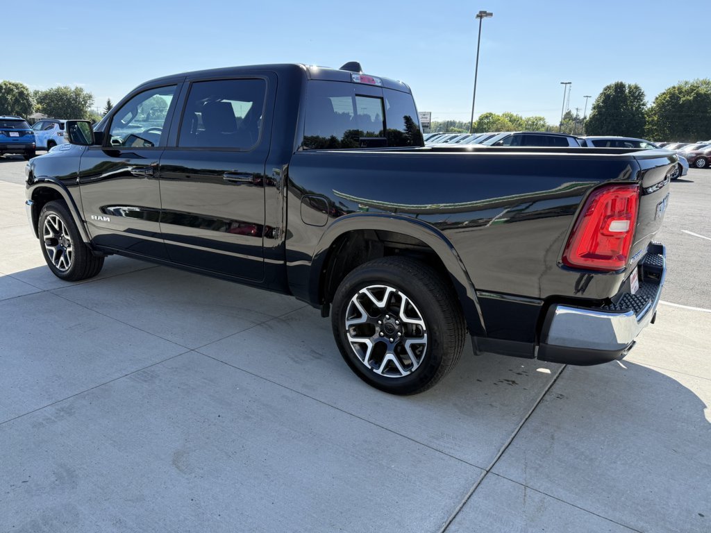 Used 2026 RAM 1500 Laramie AWD/4WD image 6