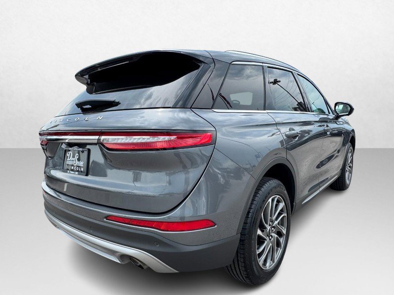 Used 2022 Lincoln Corsair Standard AWD w/ Equipment Group 101A image 5