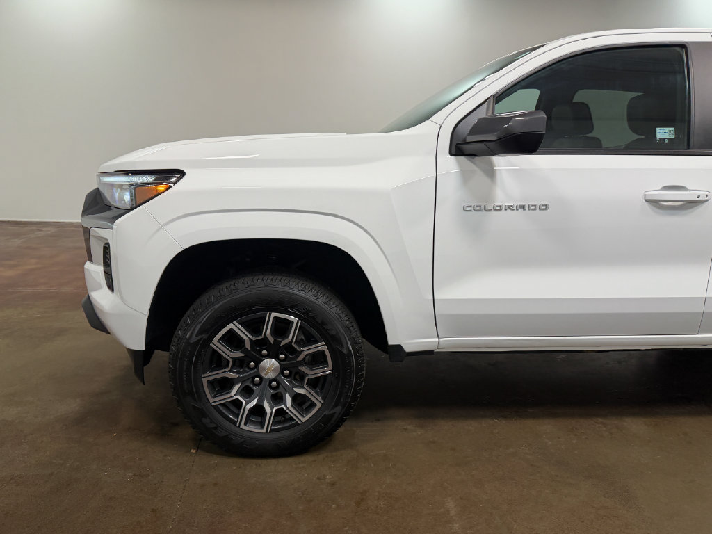 Used 2023 Chevrolet Colorado LT w/ LT Convenience Package III AWD/4WD image 39
