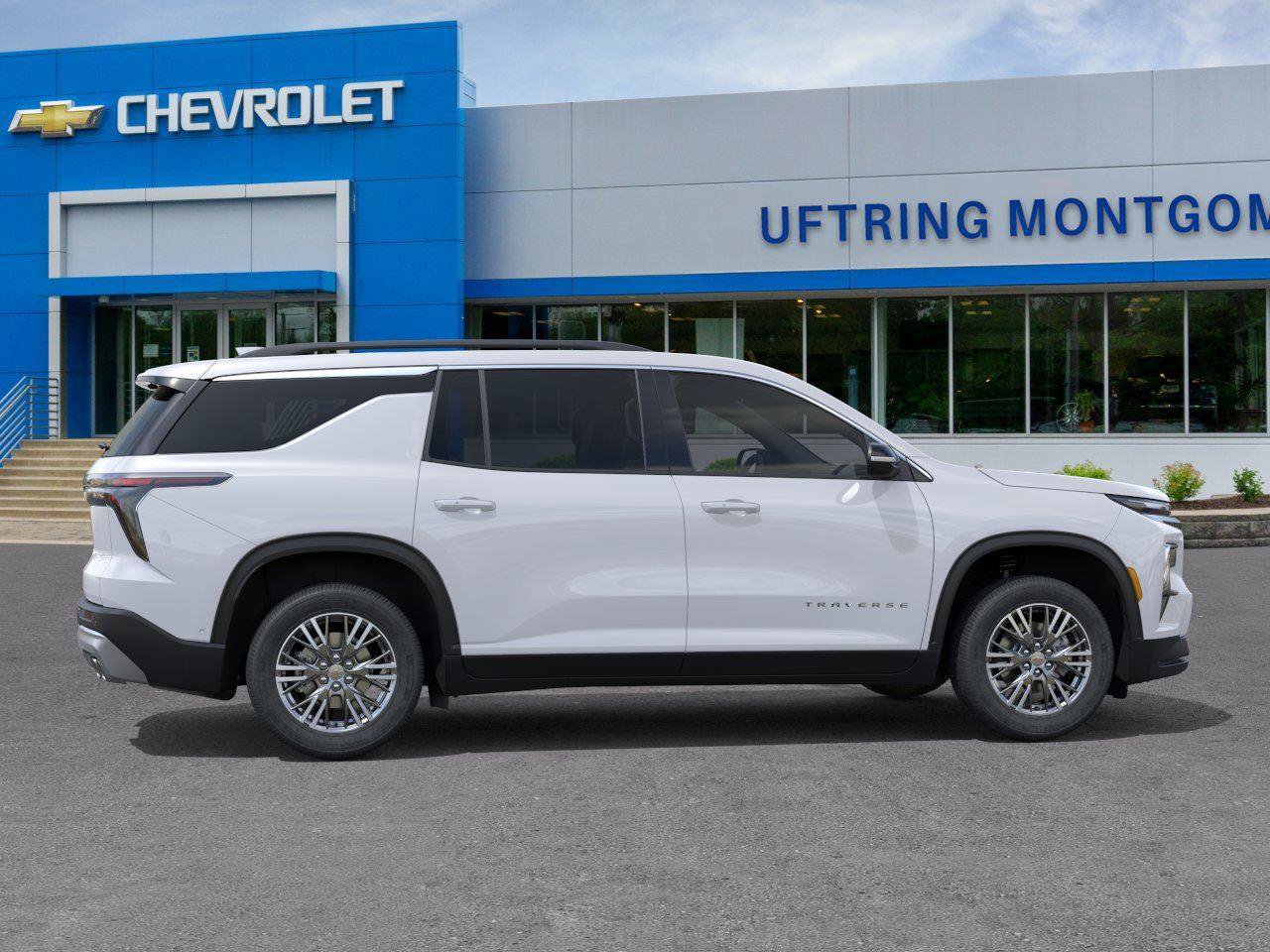 New 2026 Chevrolet Traverse LT w/ Driver Confidence Package FWD image 5