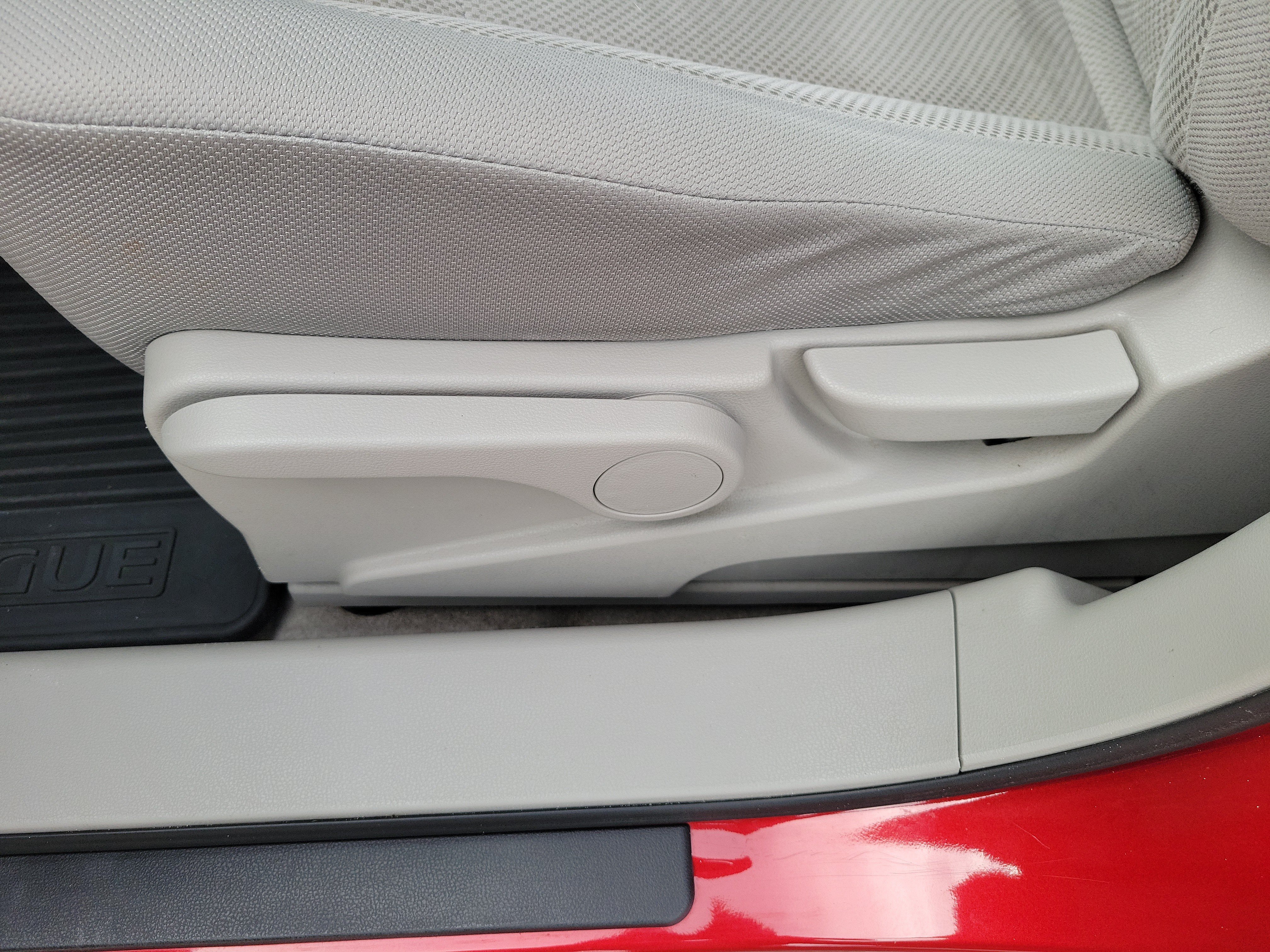 Used 2015 Nissan Rogue S w/ Convenience Package FWD image 23