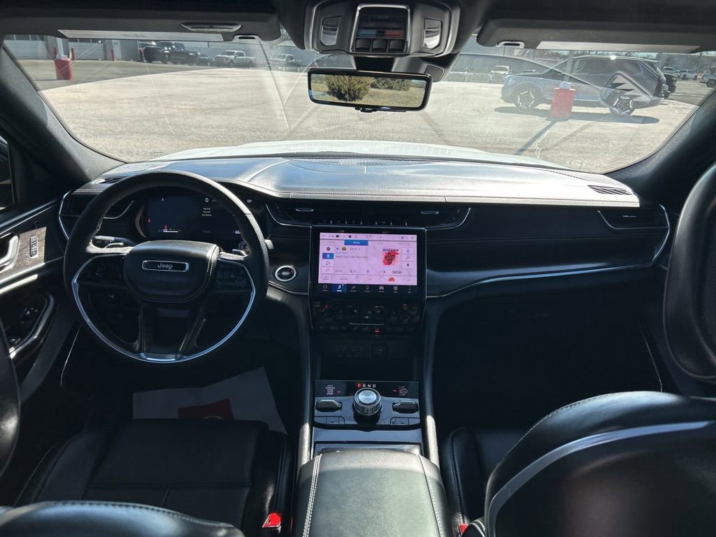 Used 2025 Jeep Grand Cherokee L Overland w/ Luxury Tech Group IV image 33