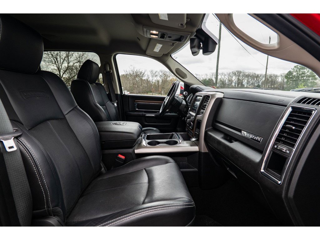 Used 2018 RAM 2500 Laramie w/ Off Road Package AWD/4WD image 32