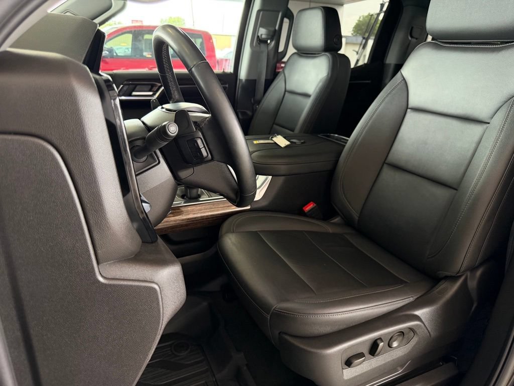 Used 2024 GMC Sierra 1500 Elevation w/ Elevation Premium Package AWD/4WD image 12