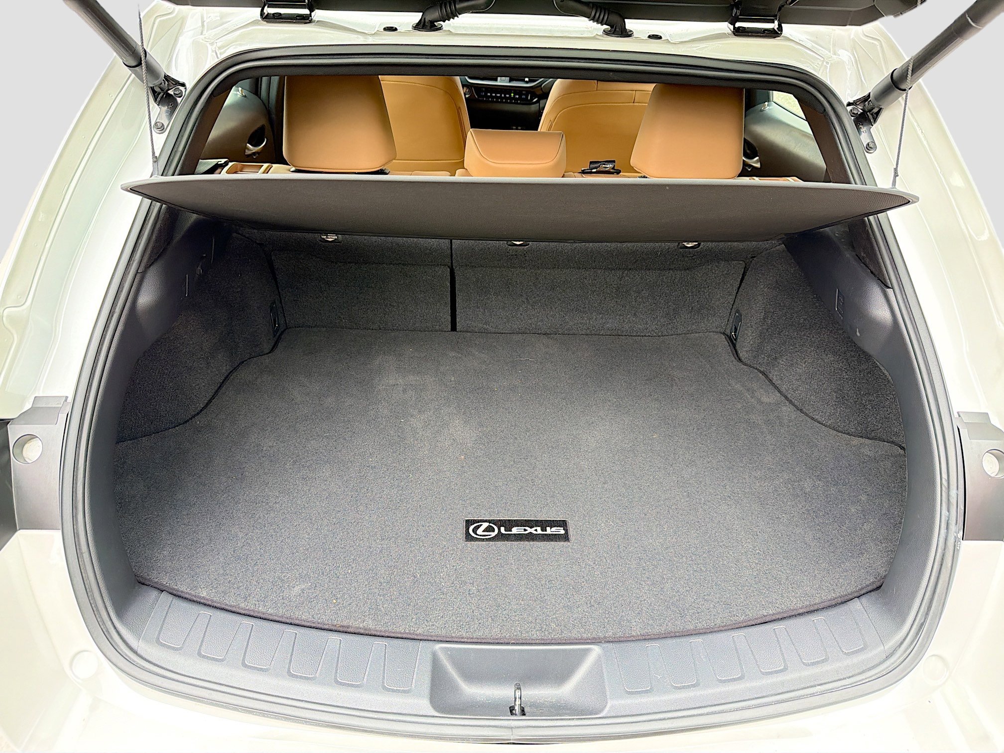 Used 2025 Lexus UX 300h FWD image 12