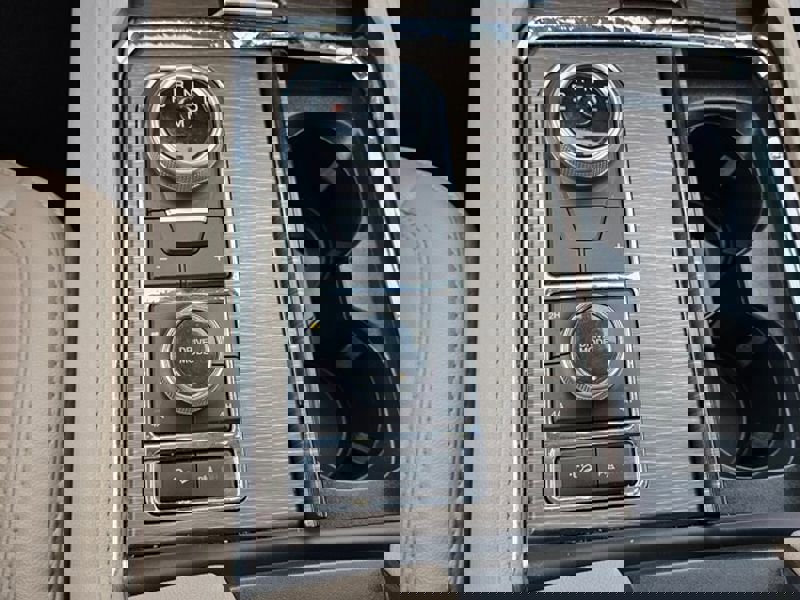 Used 2023 Ford Expedition Limited image 26