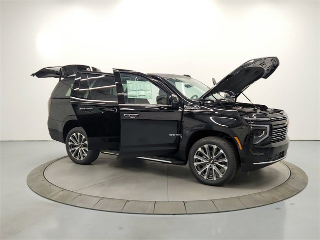 New 2026 Chevrolet Tahoe High Country w/ Sun And Tow Package image 9