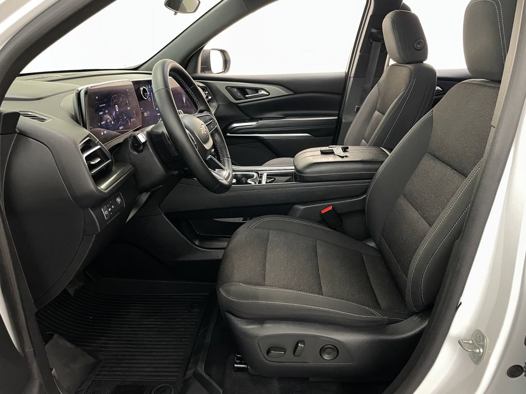 Certified 2024 Chevrolet Traverse LT FWD image 7