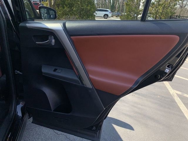 Used 2015 Toyota RAV4 Limited image 11