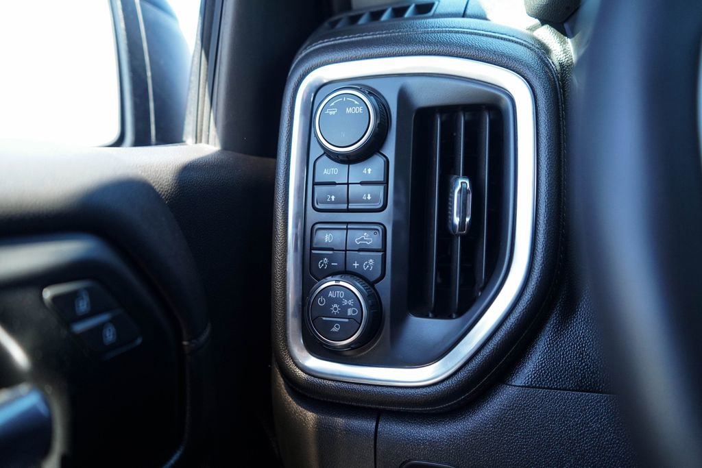 Used 2021 Chevrolet Silverado 1500 LT Trail Boss w/ Convenience Package II AWD/4WD image 28