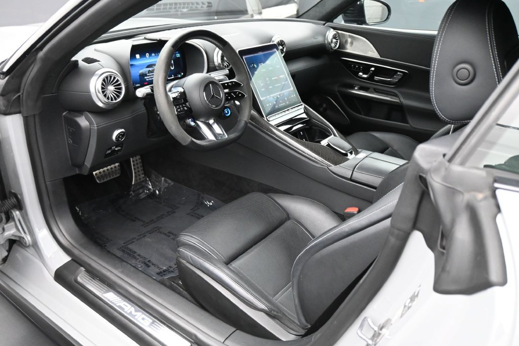Used 2022 Mercedes-Benz SL 63 AMG 4MATIC image 2