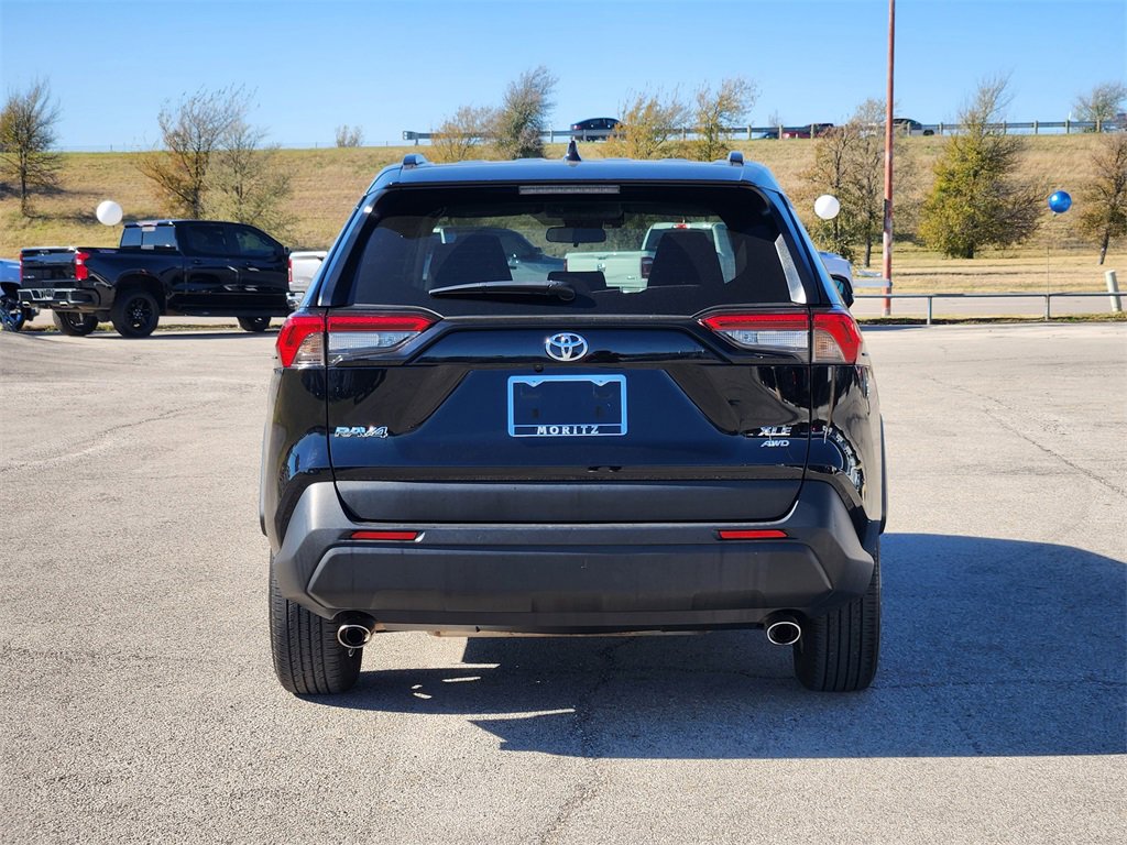 Used 2024 Toyota RAV4 XLE image 6
