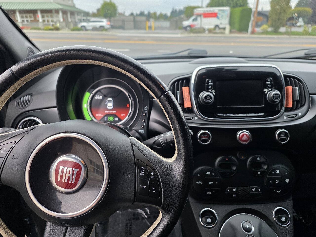 Used 2017 FIAT 500 e FWD image 12