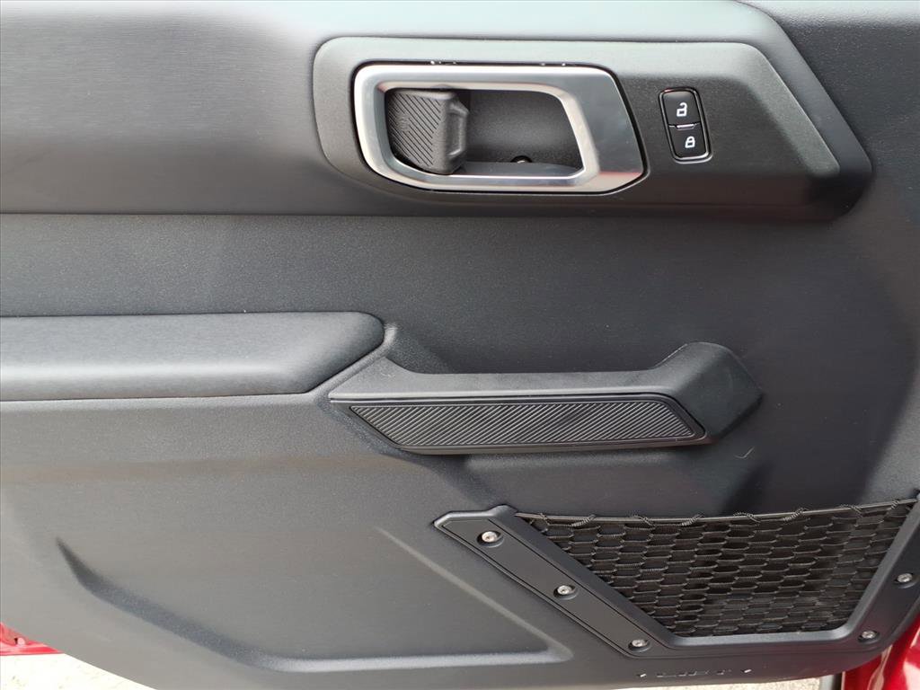 New 2025 Ford Bronco Badlands image 13