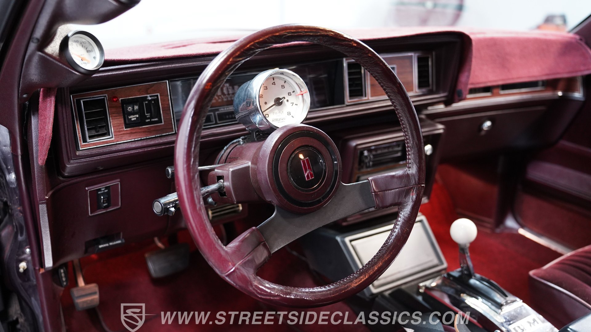 Used 1988 Oldsmobile Cutlass Supreme Classic Brougham RWD image 30