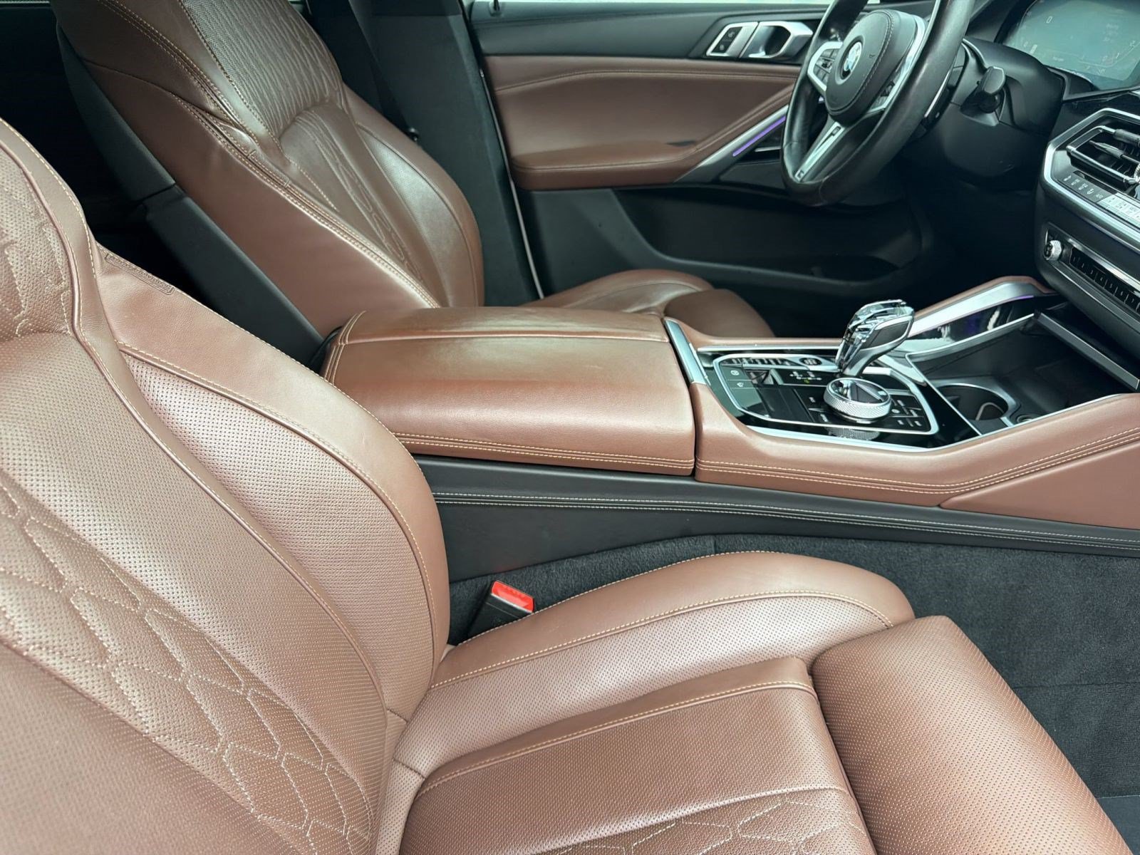 Used 2020 BMW X6 M50i w/ Executive Package AWD/4WD image 24