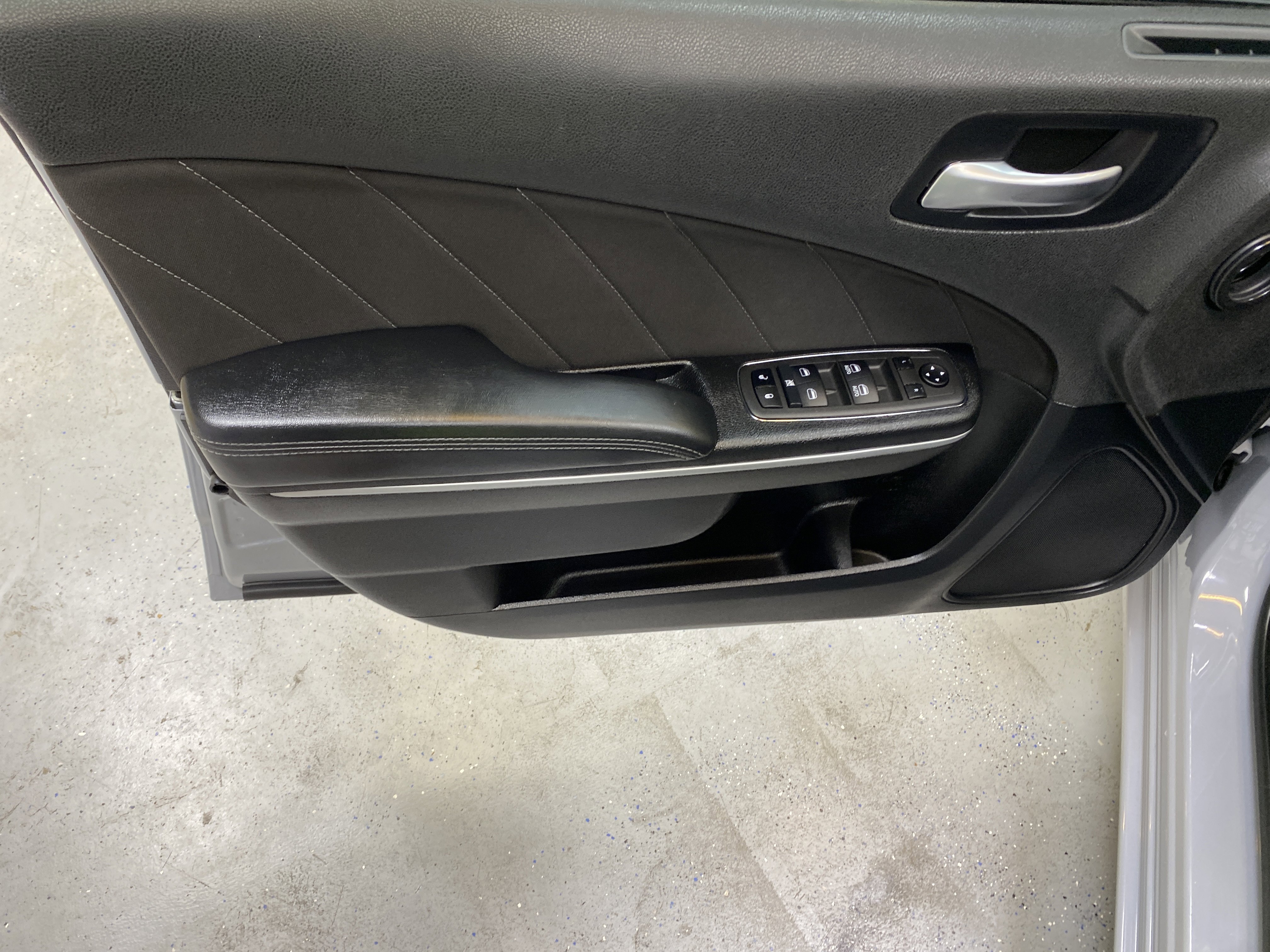 Used 2022 Dodge Charger SXT image 19