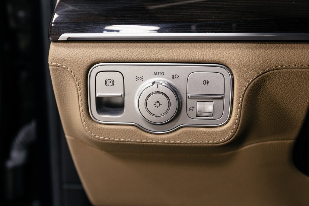 Used 2024 Mercedes-Benz GLE 450 4MATIC image 10