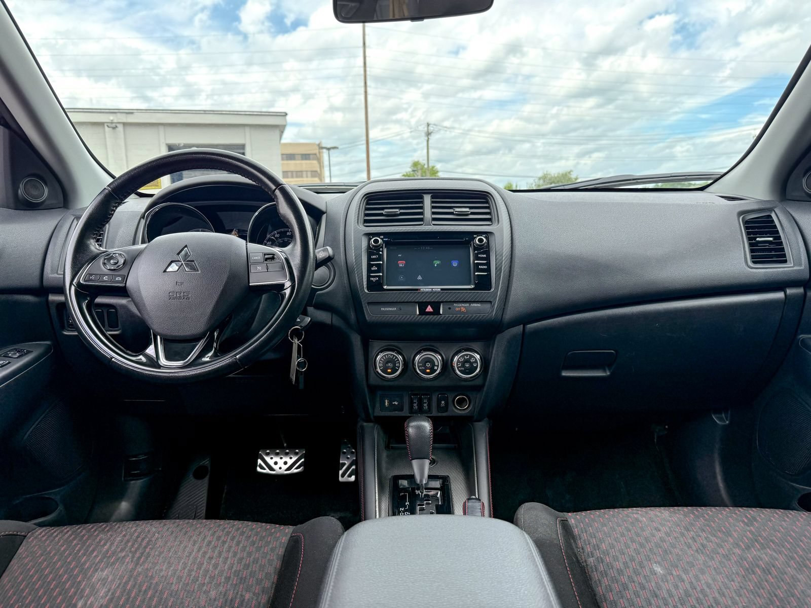 Used 2018 Mitsubishi Outlander Sport LE AWD/4WD image 26