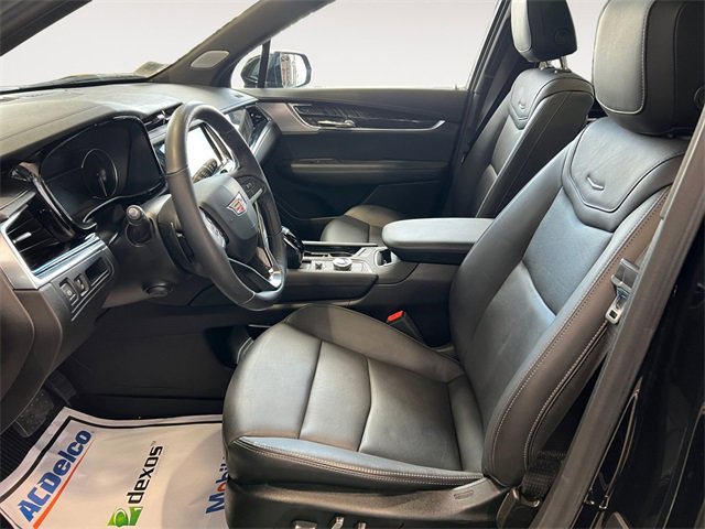 Certified 2023 Cadillac XT6 Premium Luxury w/ LPO, Floor Liner Package image 7
