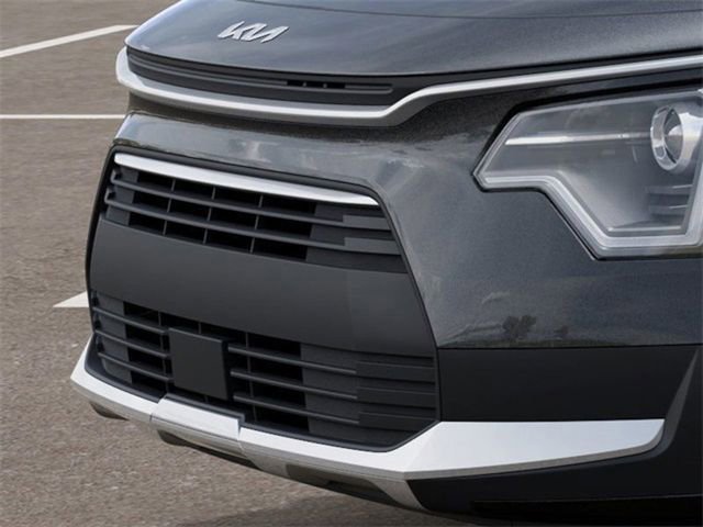 Certified 2025 Kia Niro EX image 12