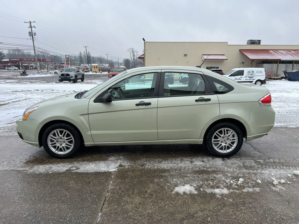 Used 2011 Ford Focus SE image 15