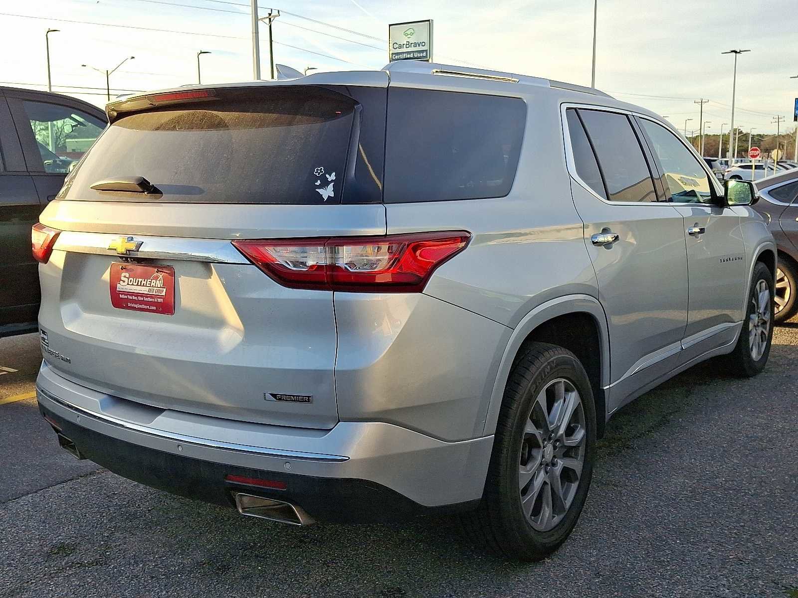 Used 2018 Chevrolet Traverse Premier image 3