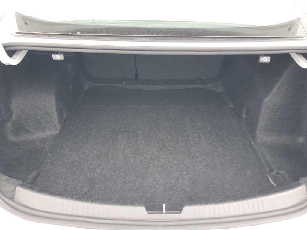 Used 2024 Chevrolet Malibu LT image 9