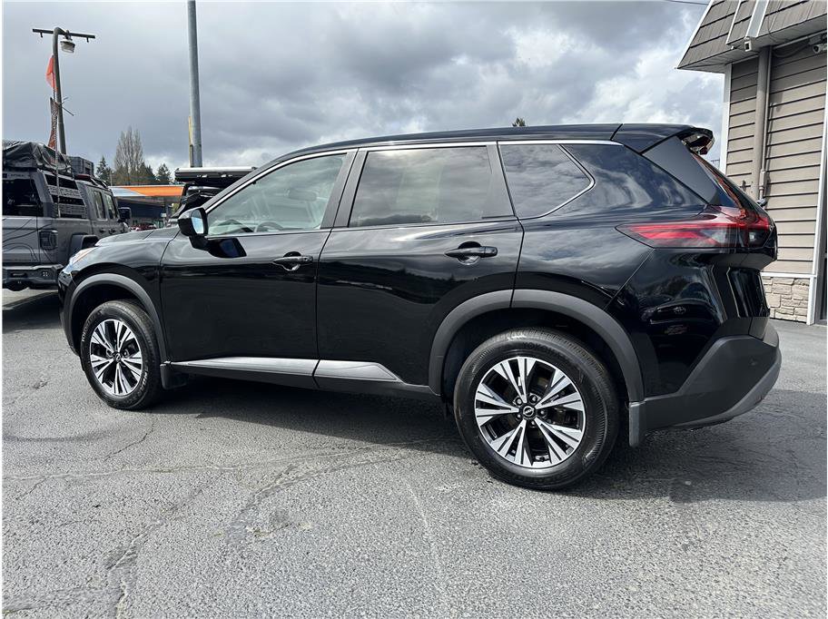 Used 2023 Nissan Rogue SV image 5