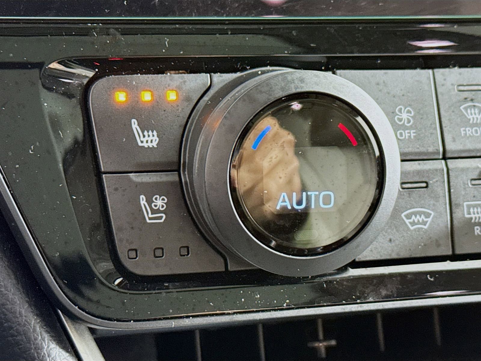 Certified 2025 Toyota Grand Highlander AWD image 17