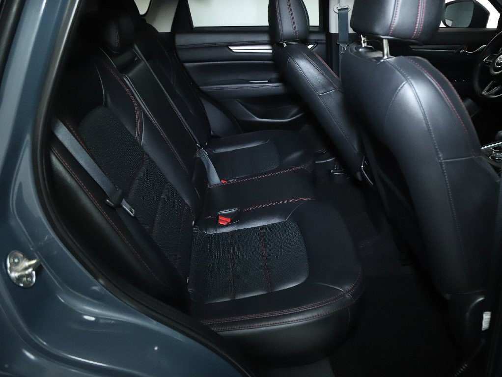 Certified 2023 MAZDA CX-5 Carbon Edition image 32
